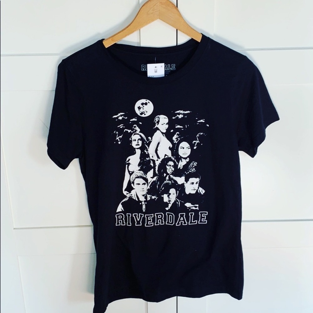 Riverdale Graphic T-Shirt Black TV Show Cast Tee Size M NWT